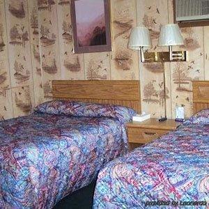 Economy Inn คาดิลแลค ภายนอก รูปภาพ