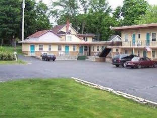 Economy Inn คาดิลแลค ภายนอก รูปภาพ